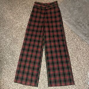 New York & Company Red Black Green Yellow & White Plaid Pants